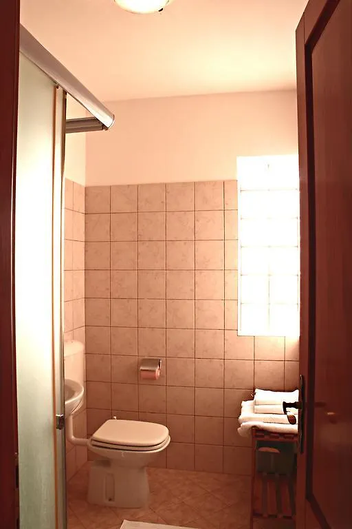 Vendégház Private Rooms Nela Karigador